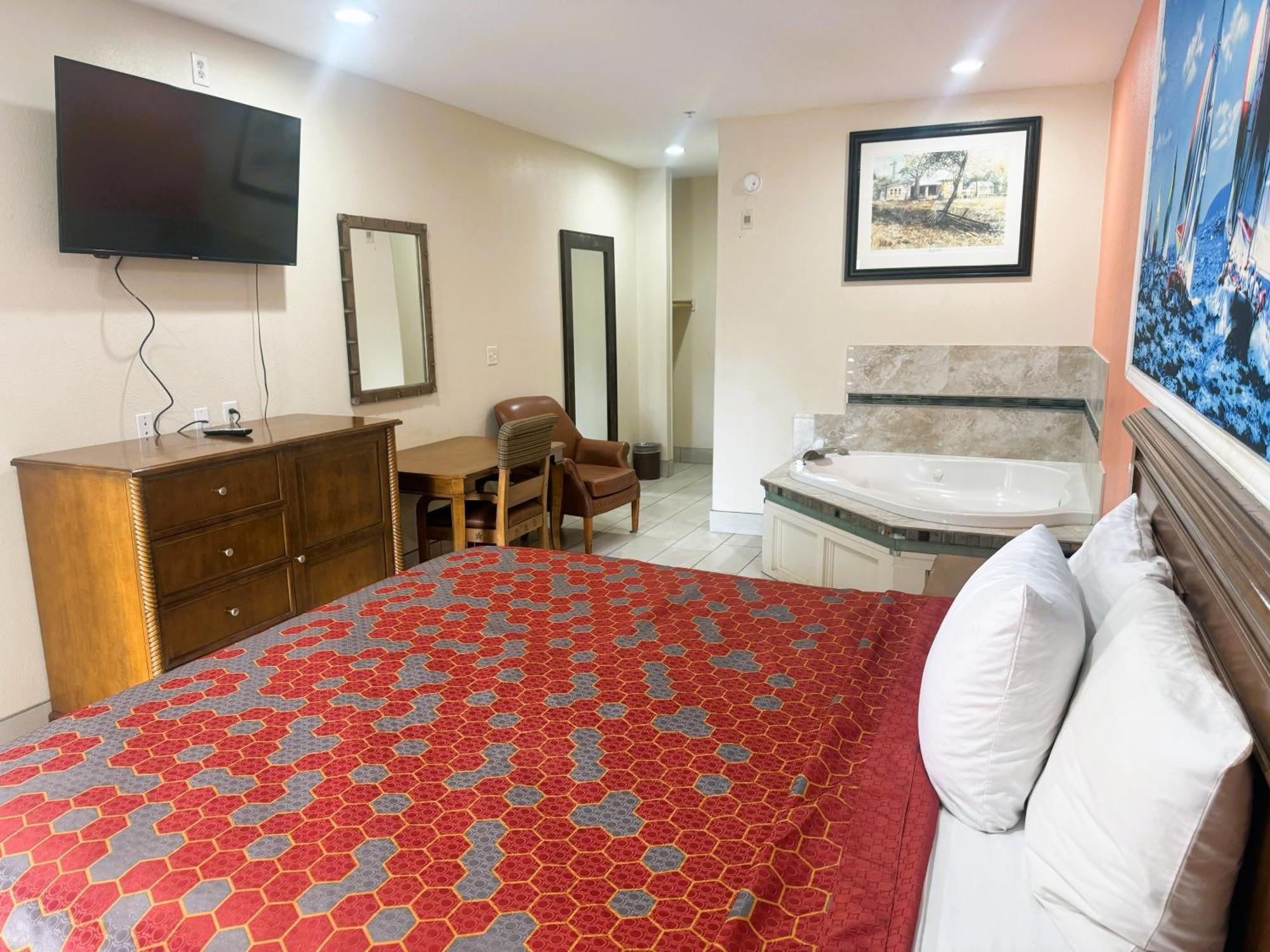Pecan Valley Inn & Suites San Antonio Bagian luar foto